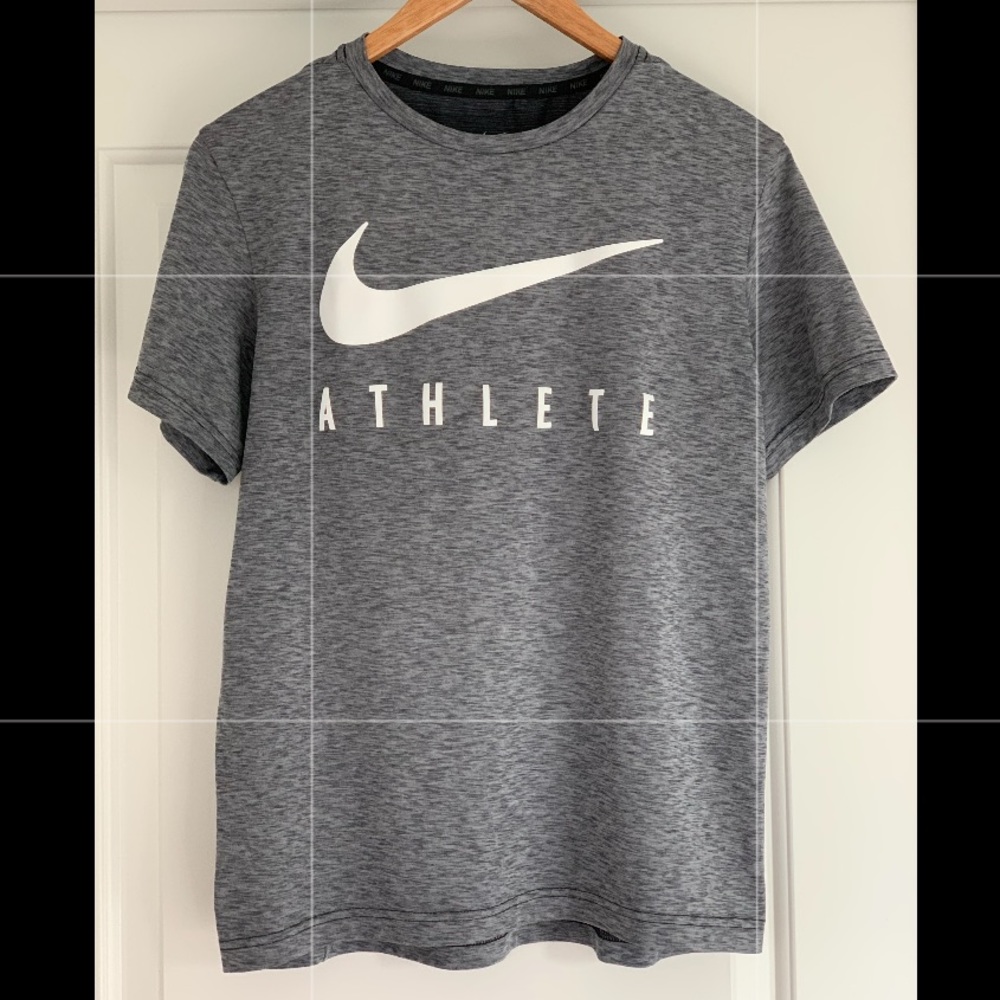 Youth Nike Dri-fit “athlete” gray shirt XL